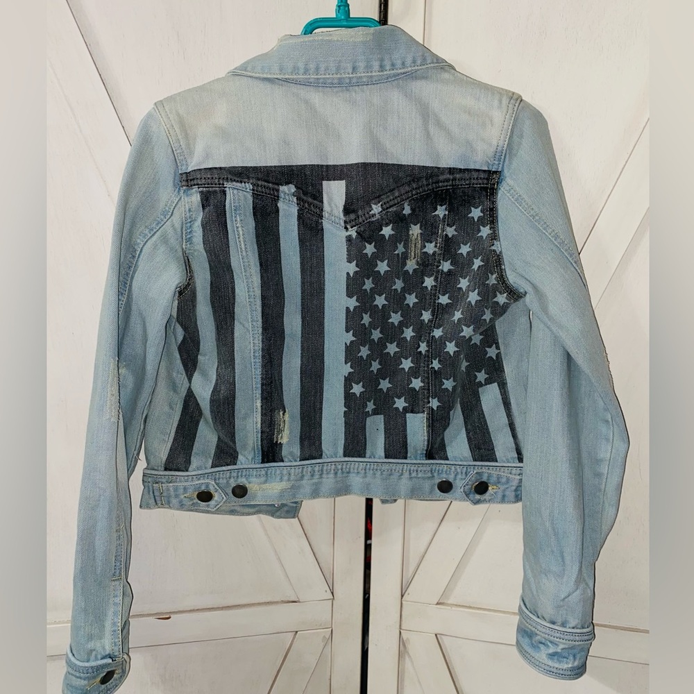 Alya Denim Jacket, Distressed style